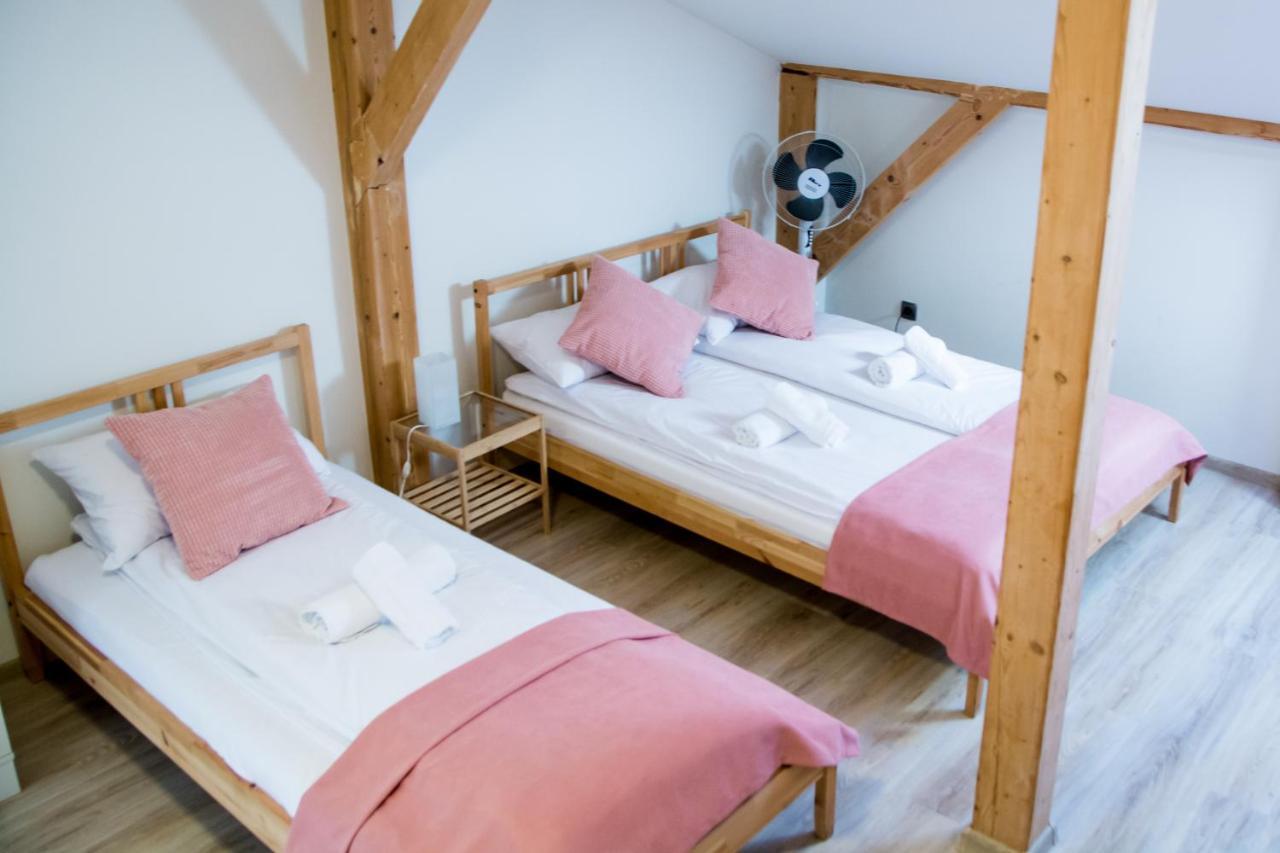 Harmony Hostel Zator Luaran gambar